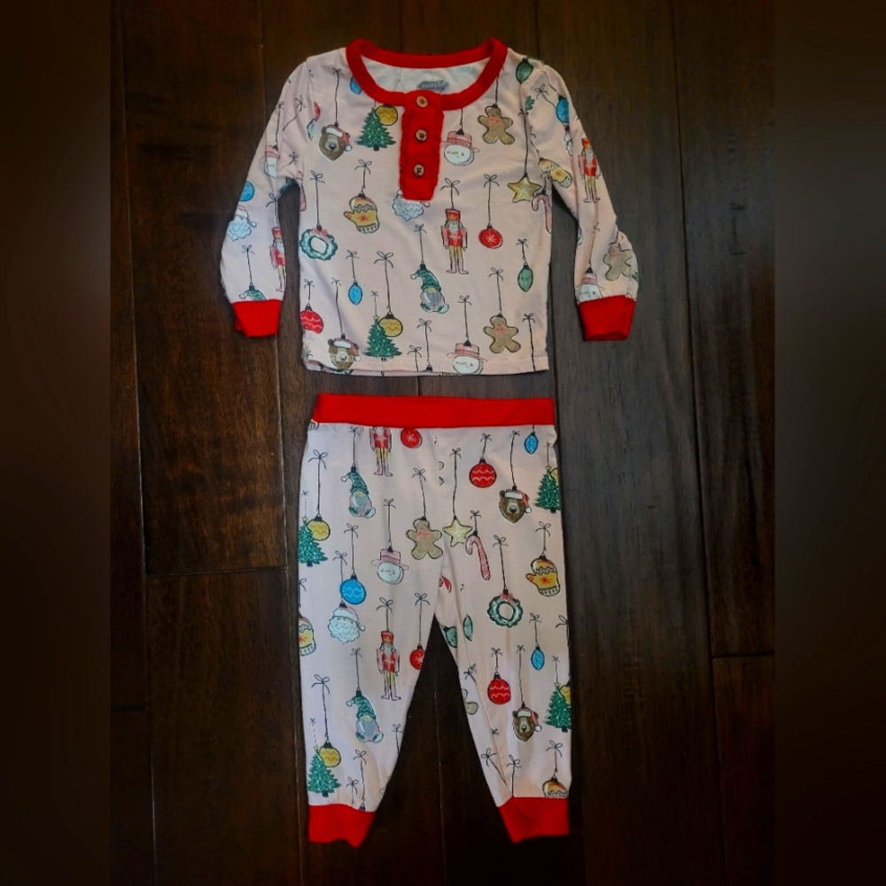 💥3/$24 Mud Pie 2 Piece Pink and Red Christmas Pajamas